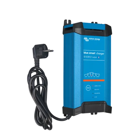 Victron Blue Smart IP22 Charger - 12/30(1)